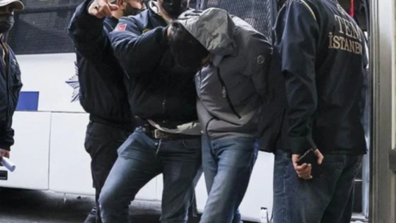 Beyoğlu saldırısının şüphelileri adliyeye sevk edildi