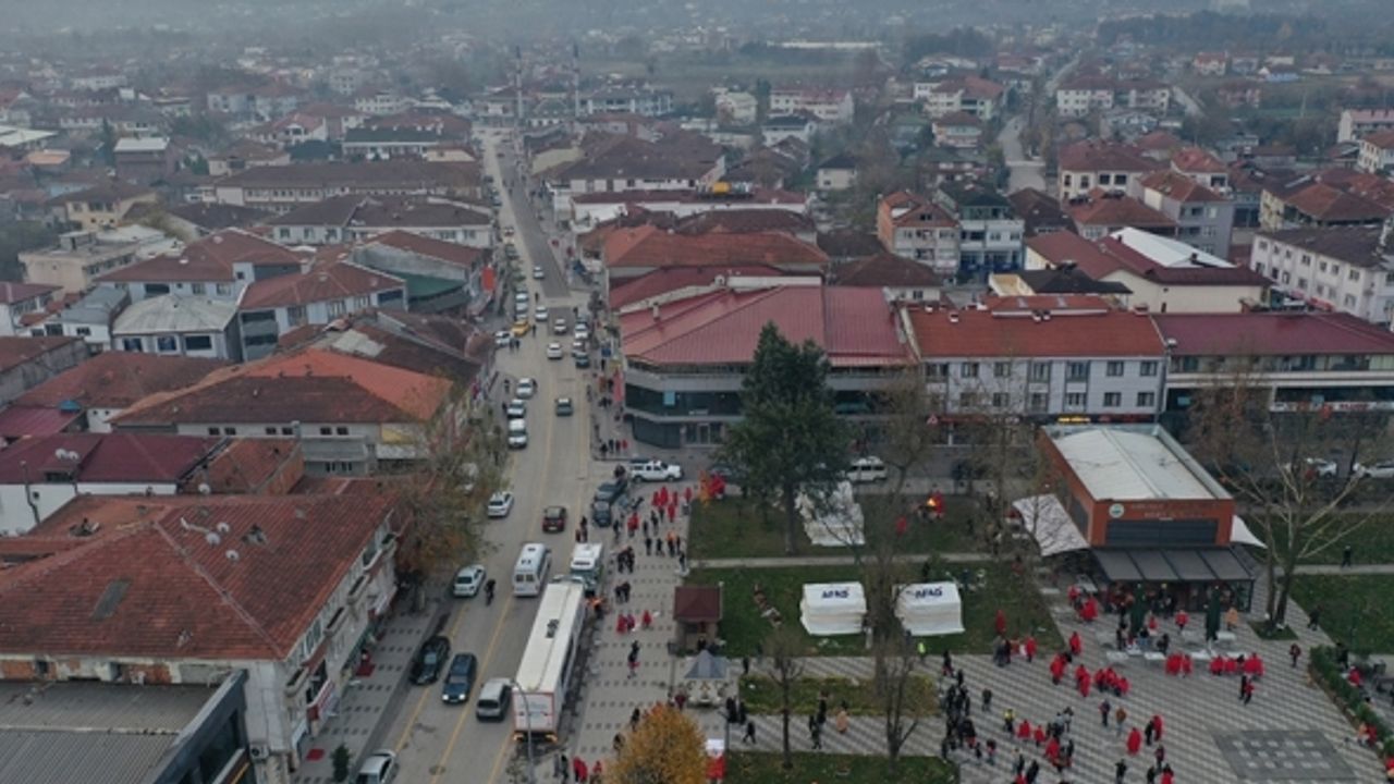 Deprem sırasında evden çıkarken düşen kişi hayatını kaybetti