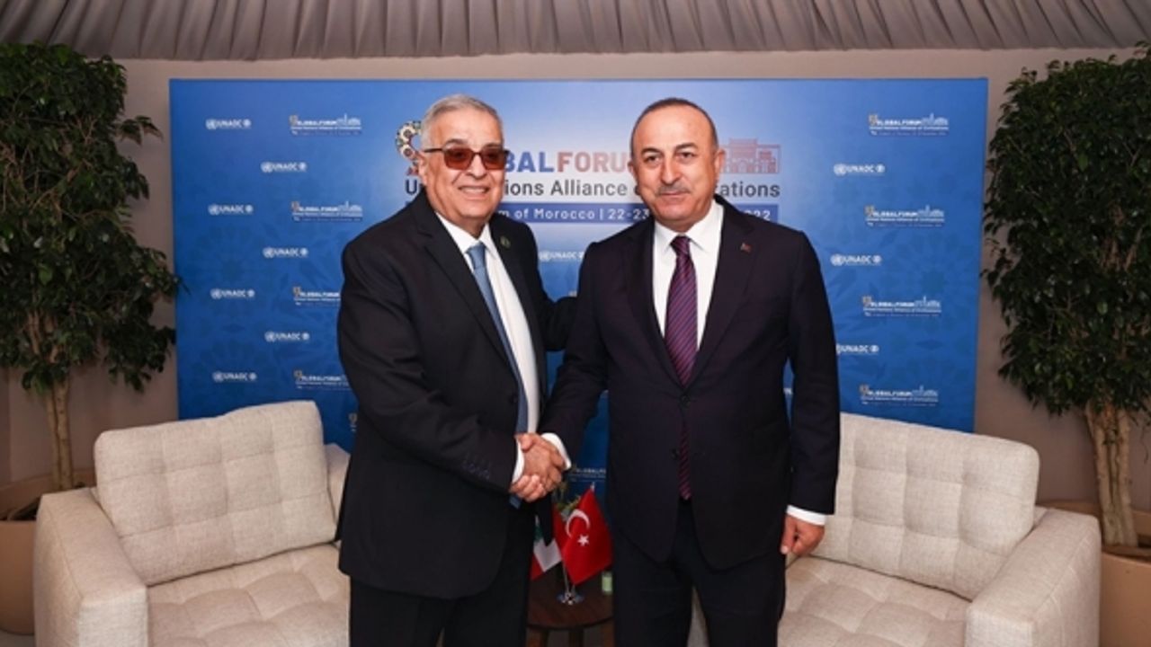 Dışişleri Bakanı Çavuşoğlu, Lübnanlı mevkidaşı ile bir araya geldi