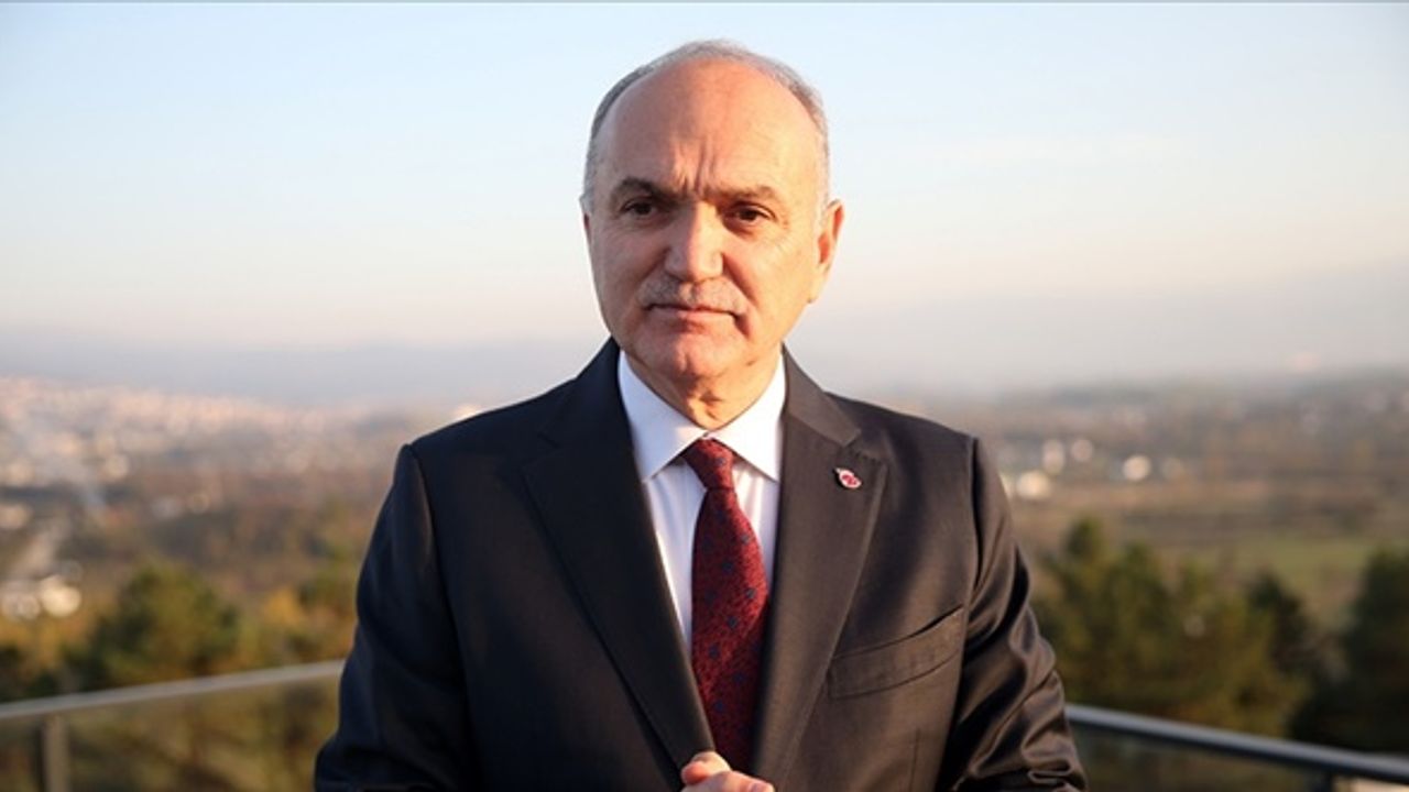 Düzce Belediye Başkanı Özlü'den "hasarsız" evlerde oturanlara çağrı