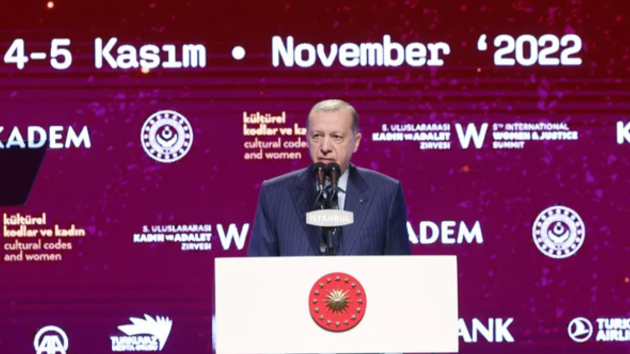 Erdoğan: 'İkna odalarını kuranlar şimdi başörtüsü sorununu çözelim diyorlar'