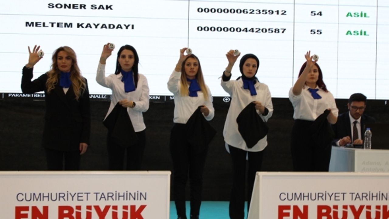 Erzurum'da sosyal konut projesinin ilk kuraları çekildi