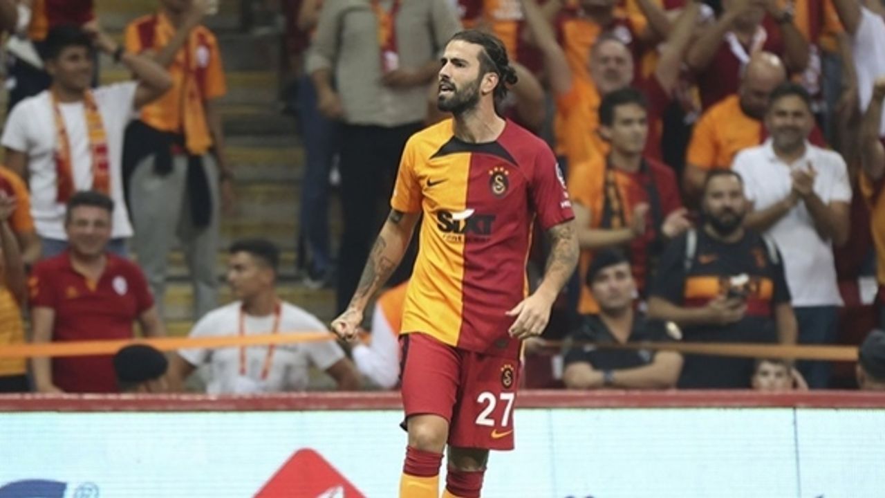 Galatasaray'a Oliveira'dan kötü haber