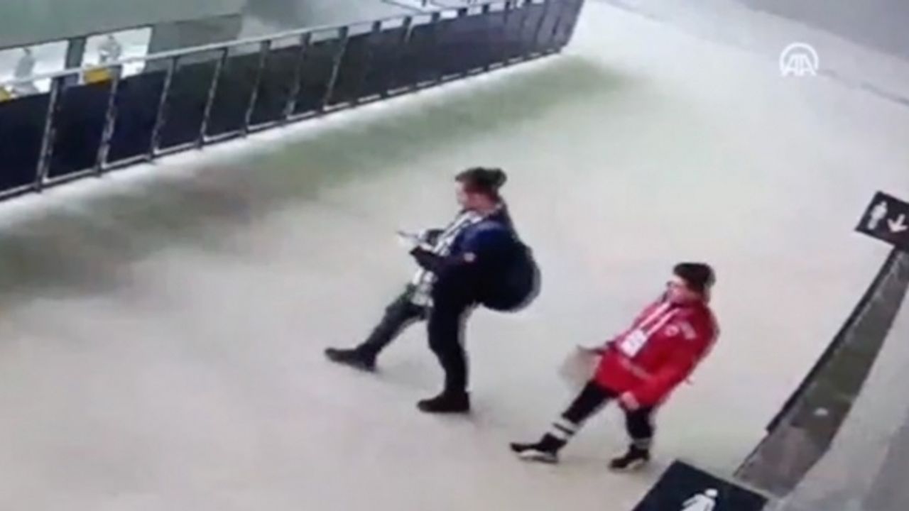 Göztepe-Altay maçındaki fişekler ambulansla stada sokulmuş