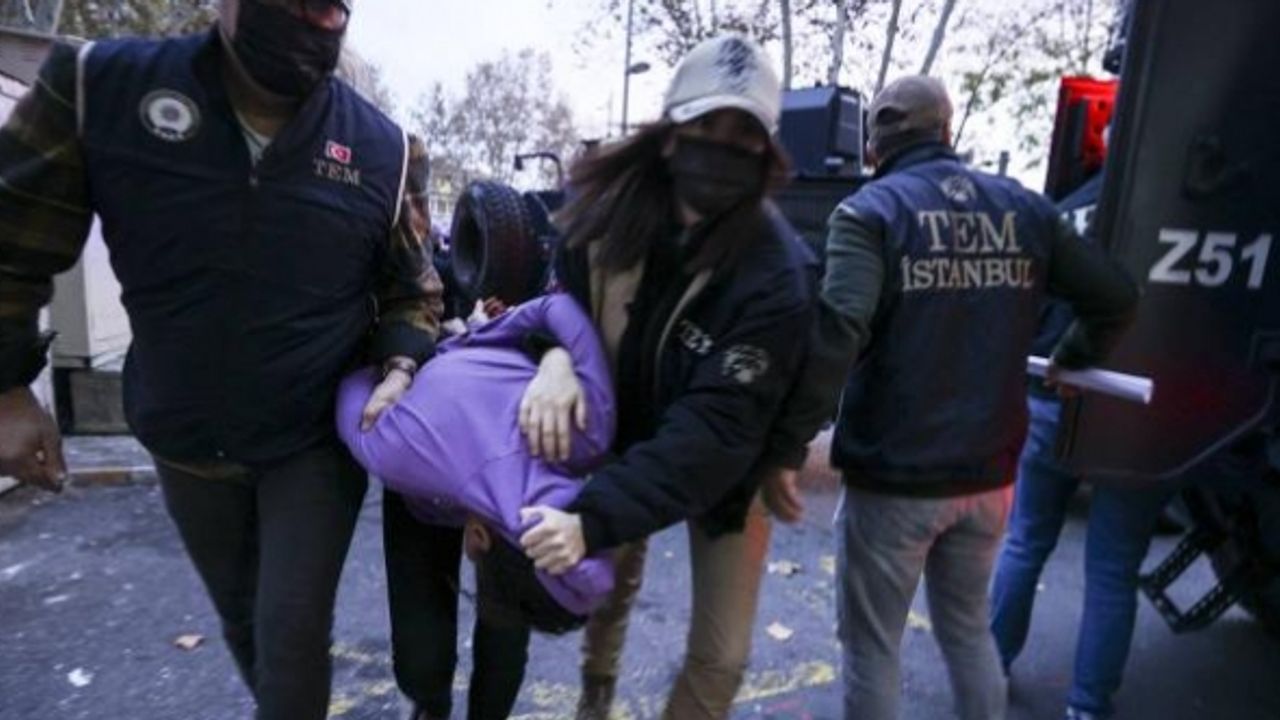 İstiklal Caddesi'ndeki terör saldırısı şüphelileri sağlık kontrolünden geçirildi