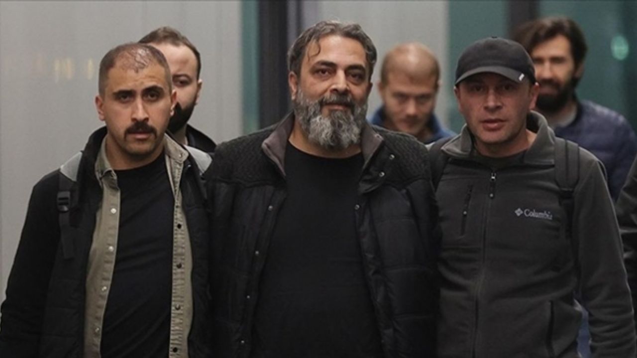 Kırmızı bültenle aranan Salih Akkurt Türkiye'ye getirildi
