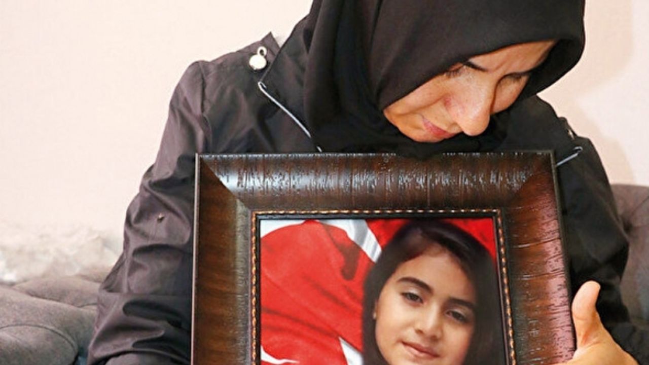 “Kızım unutulmasın istiyorum. Benim çocuğuma ne yaptıklarını herkes görsün”