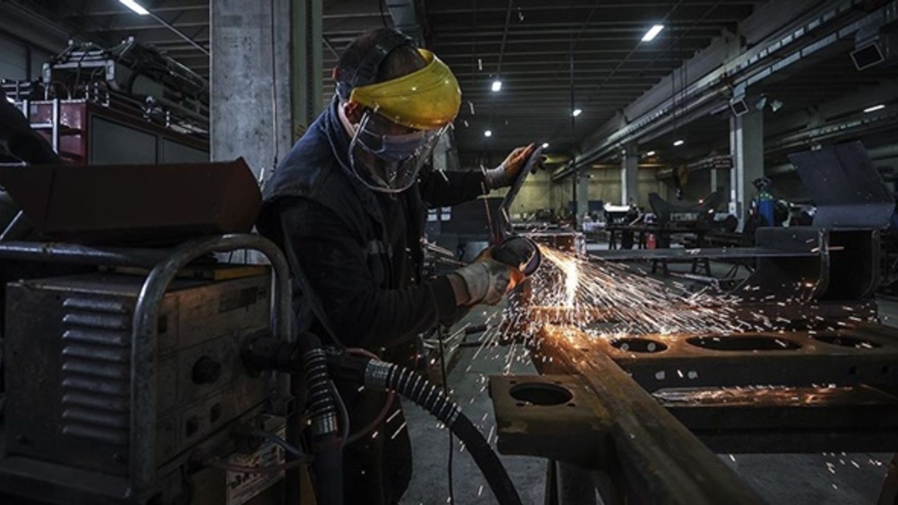 OECD, Türkiye ekonomisinin yüzde 5,3 büyümesini bekliyor