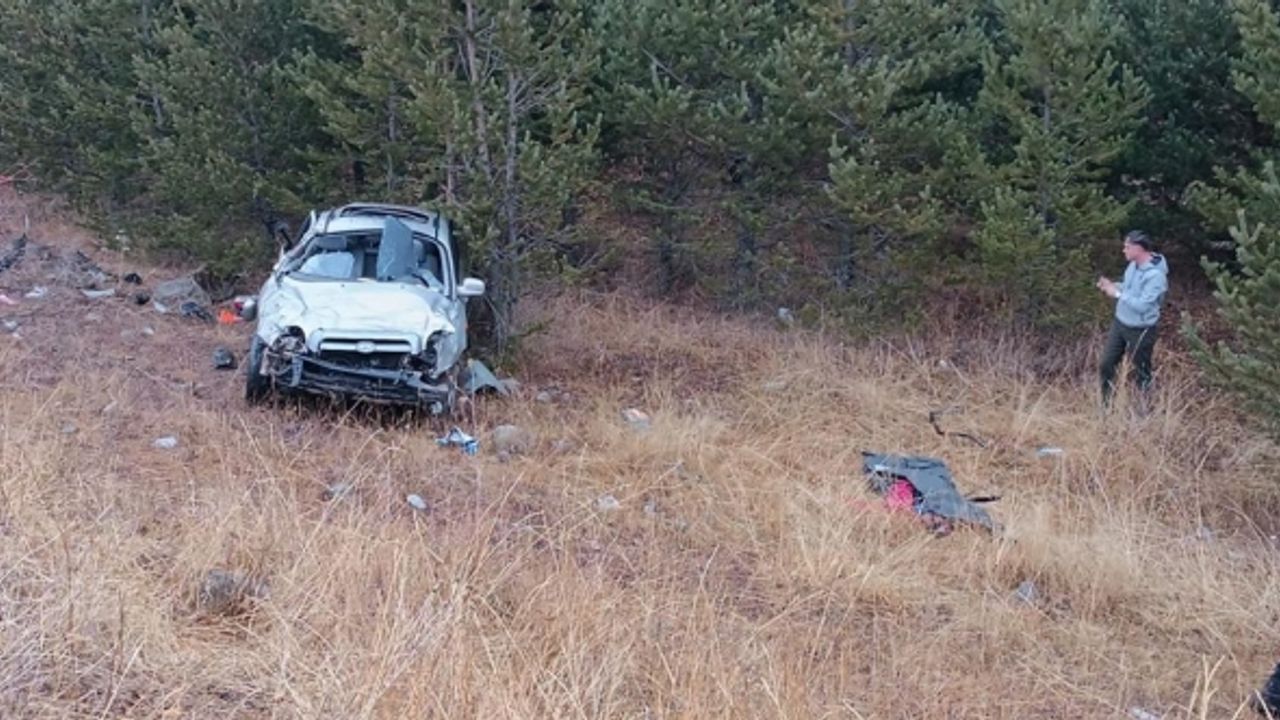 Otomobiliyle şarampole düşen uzman çavuş hayatını kaybetti