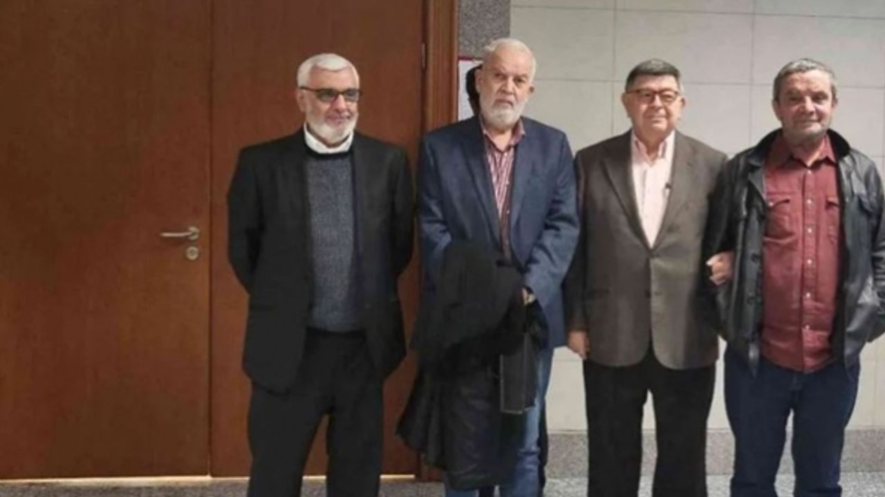 Şahin Alpay "pişmanım" dedi, Mümtazer Türköne "pişman değilim" dedi