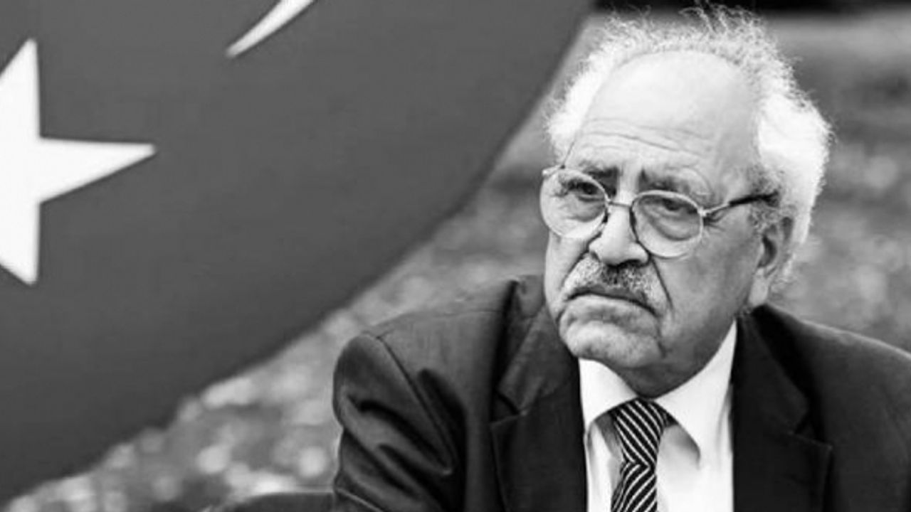 Şair, yazar ve fikir adamı Sezai Karakoç'un vefatının üzerinden 1 yıl geçti