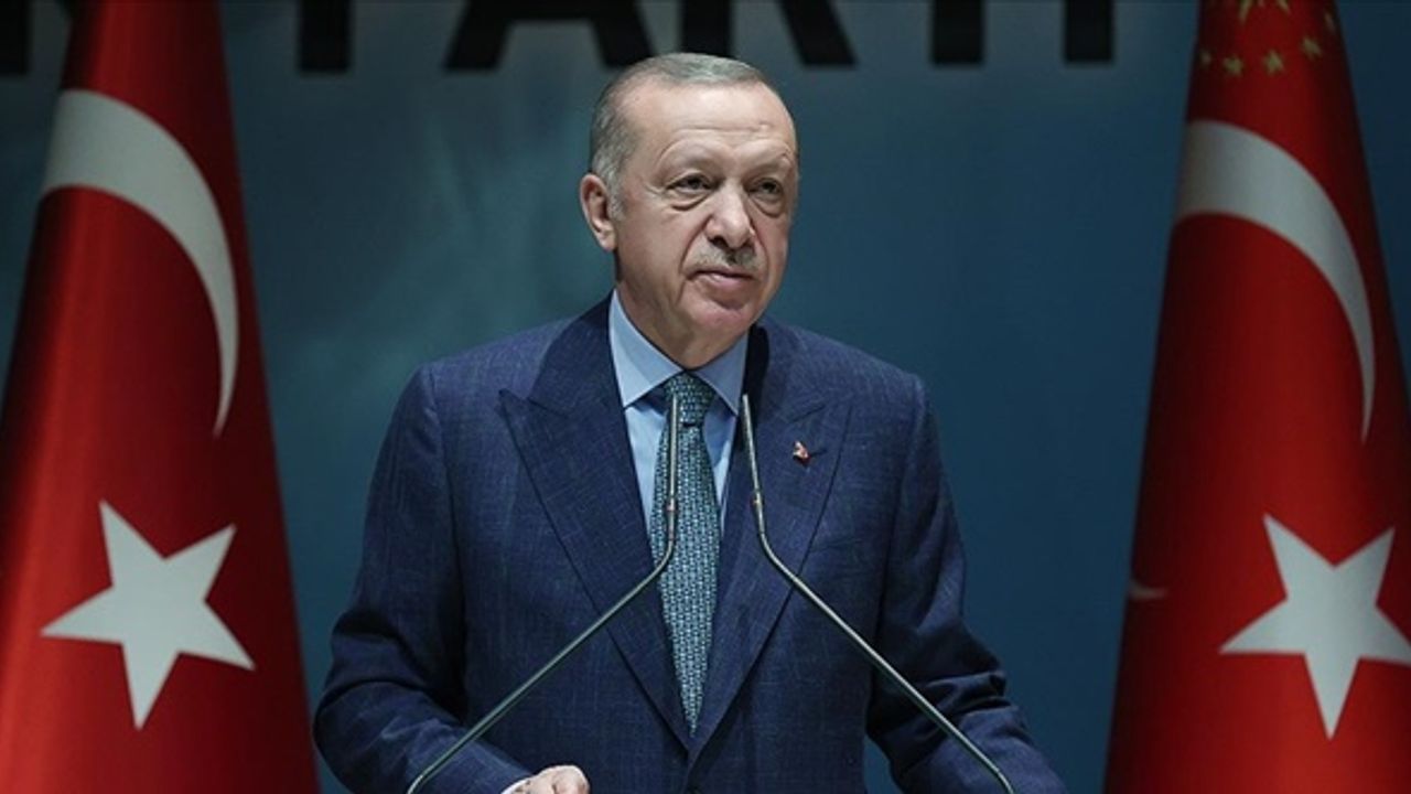 "Senin yanındaki PKK'nın parlamentodaki uzantılarla yürümedik biz bu yollarda, sen bu yollarda onlarla yürüdün"