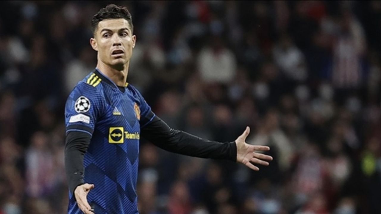 Taraftarın telefonunu kıran Ronaldo'ya 2 maç ceza