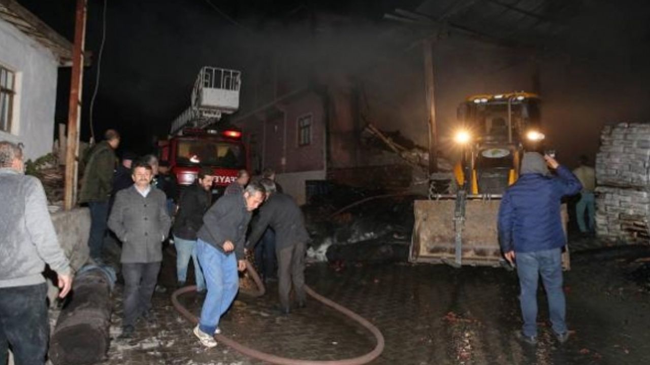 Tokat'ta yangın: İş yeri büyük hasar gördü