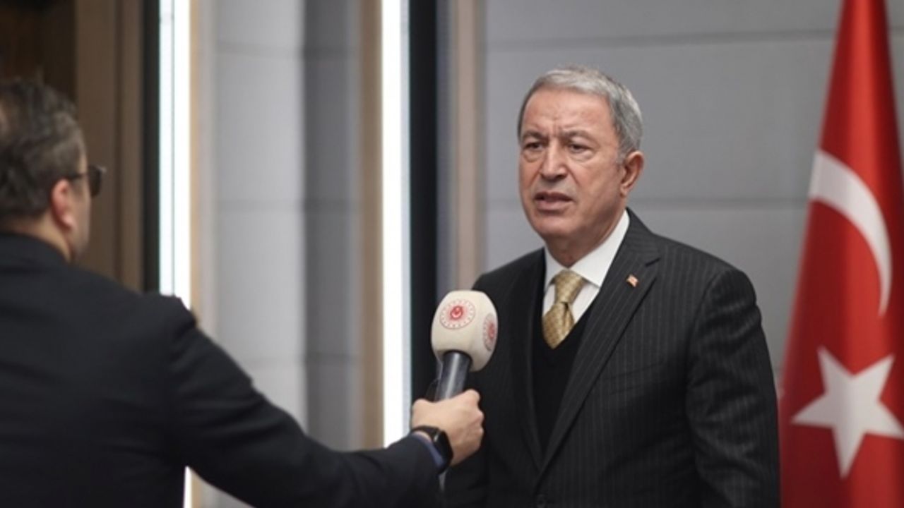 Bakan Akar'dan Yunanistan'a: Yanlış hesap Ankara'dan döner