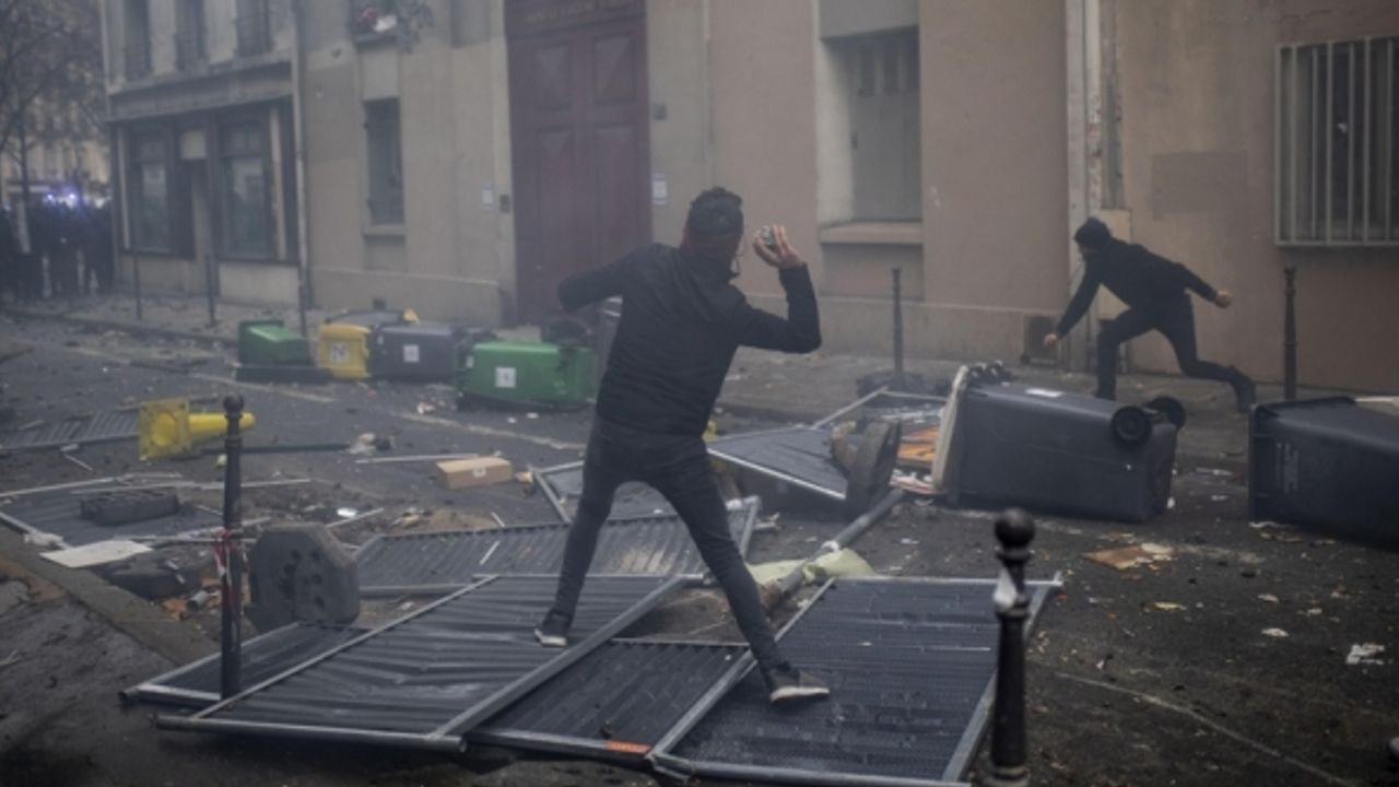 PKK'nın Paris'teki şiddet eylemlerine Almanya'da tepki gelmedi