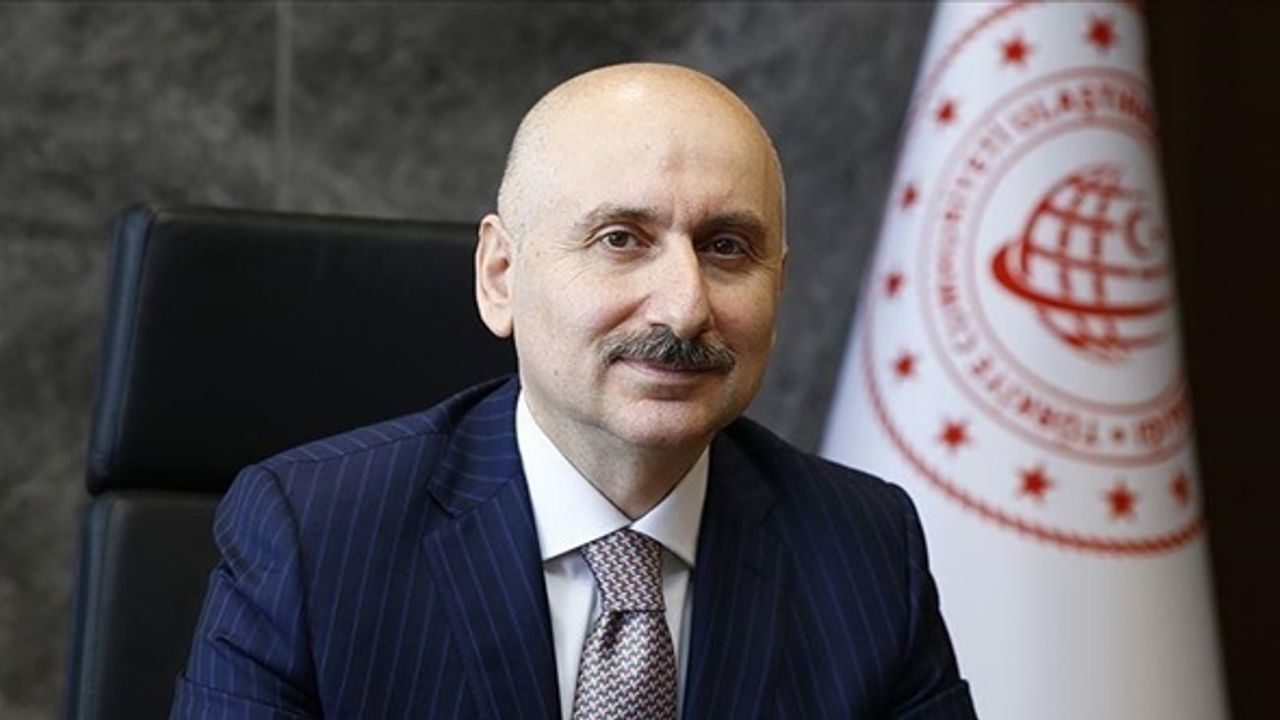 Bakan Karaismailoğlu, 2022'de yapılan icraatları anlattı