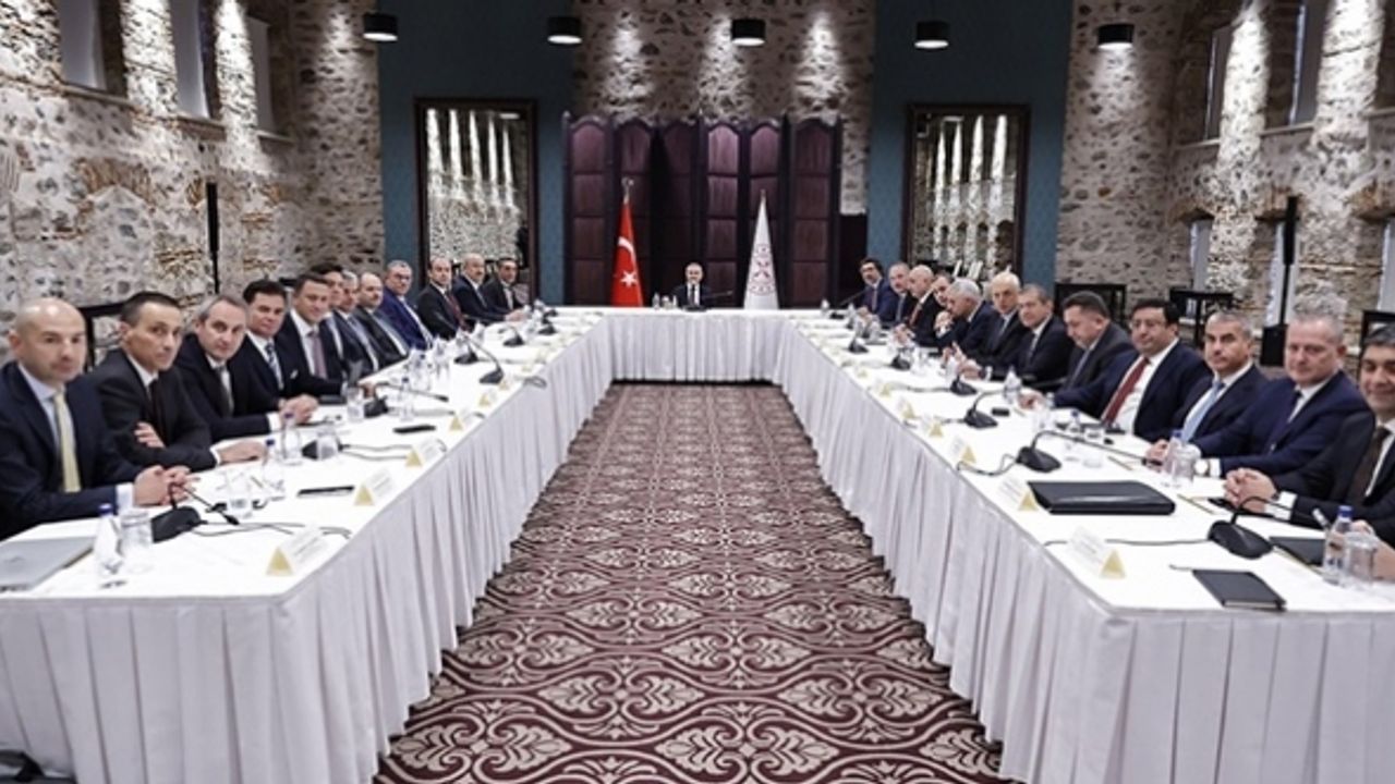 Bakan Nebati, banka temsilcileri ile bir araya geldi