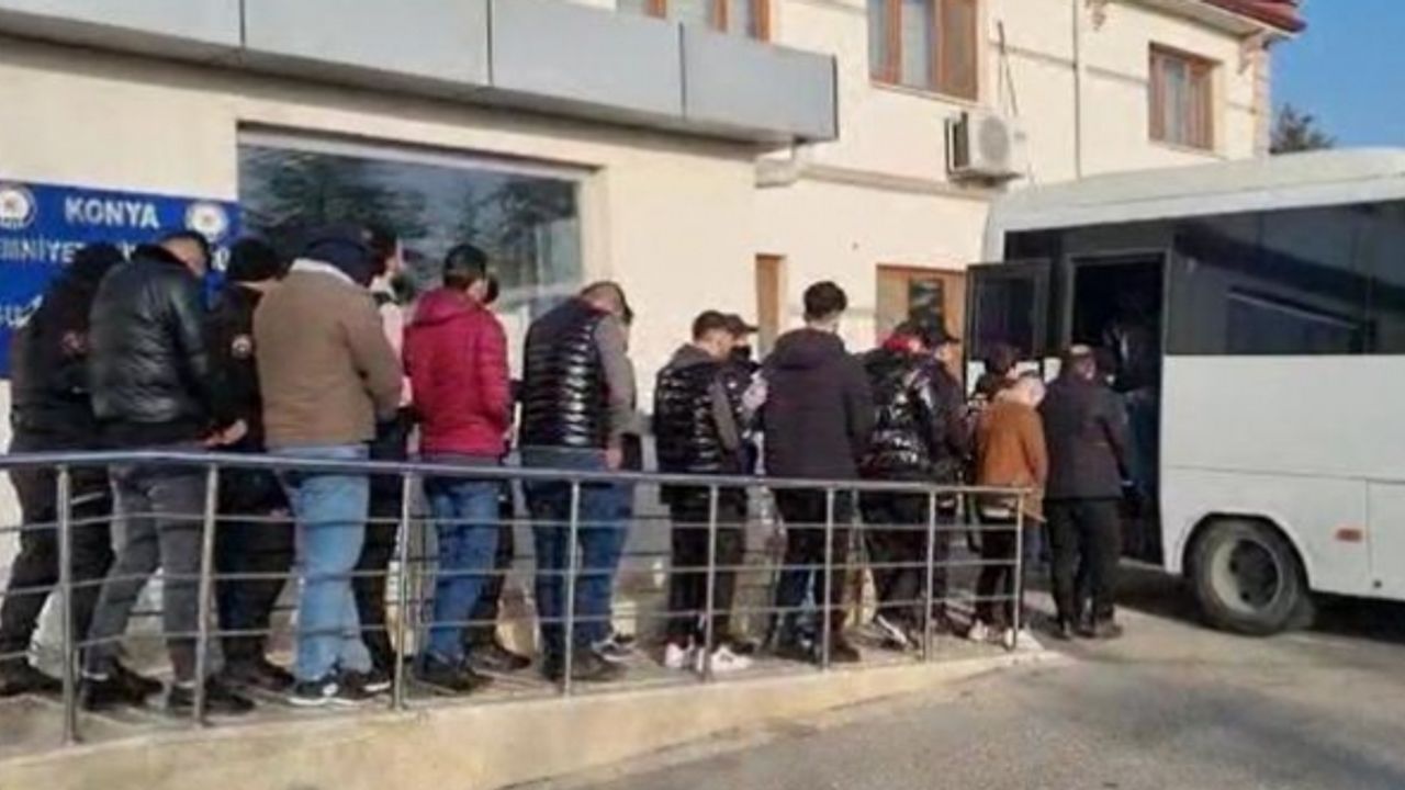 Binlerce kişiyi dolandıran hacker çetesi çökertildi