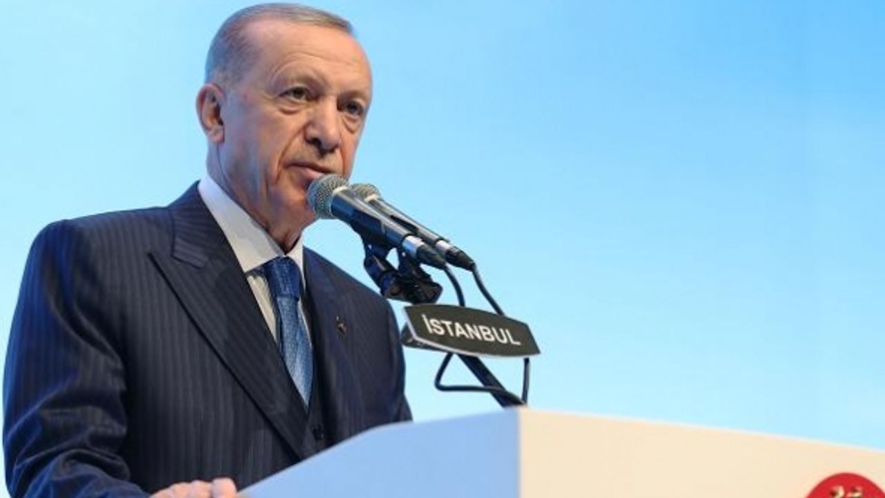 Cumhurbaşkanı Erdoğan: Gençlerimizle Türkiye Yüzyılı'na yürüyoruz