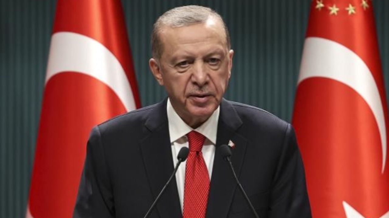 Cumhurbaşkanı Erdoğan, Hizmet-İş Sendikası'nın kuruluş yıl dönümünü kutladı
