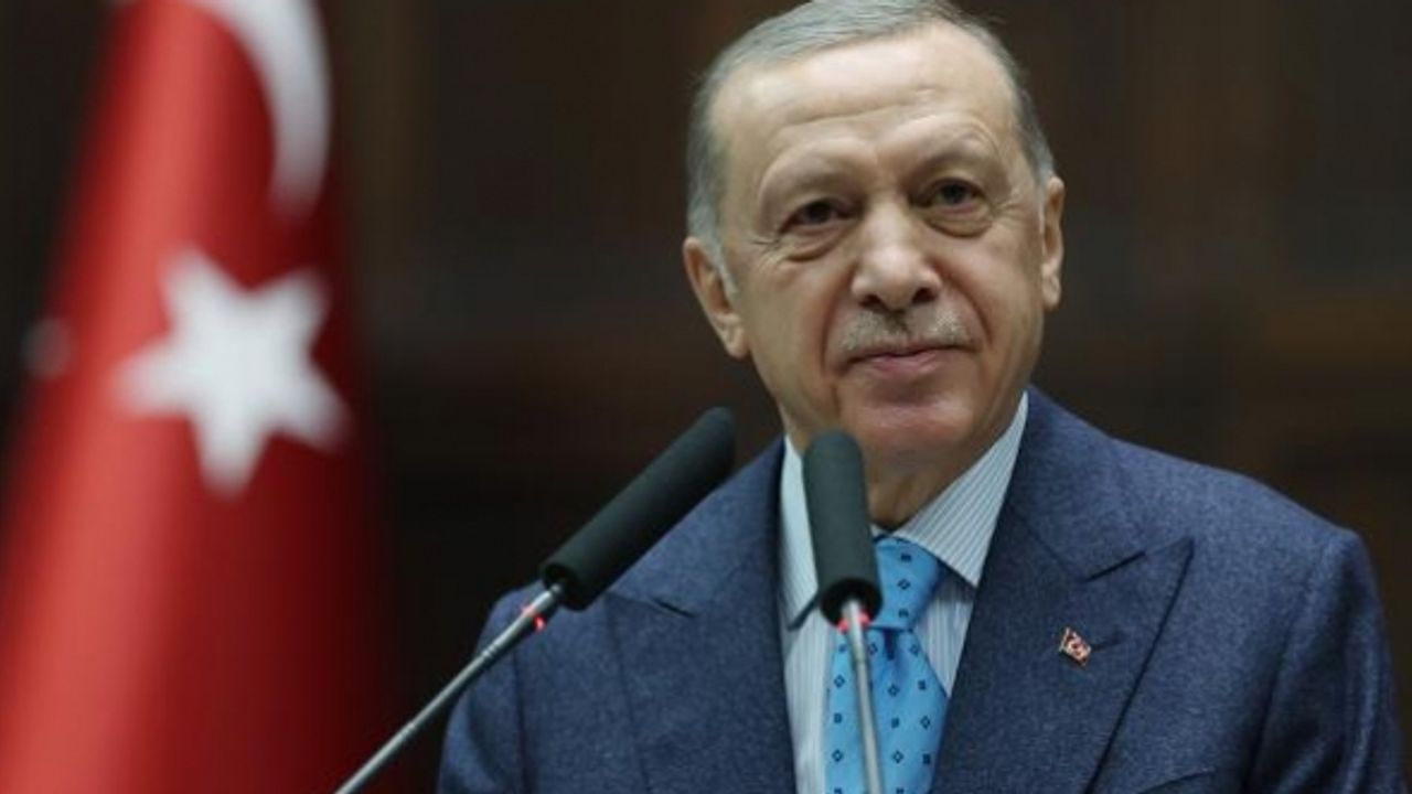 Cumhurbaşkanı Erdoğan, Paris'teki Türk vatandaşlarına telefonda seslendi