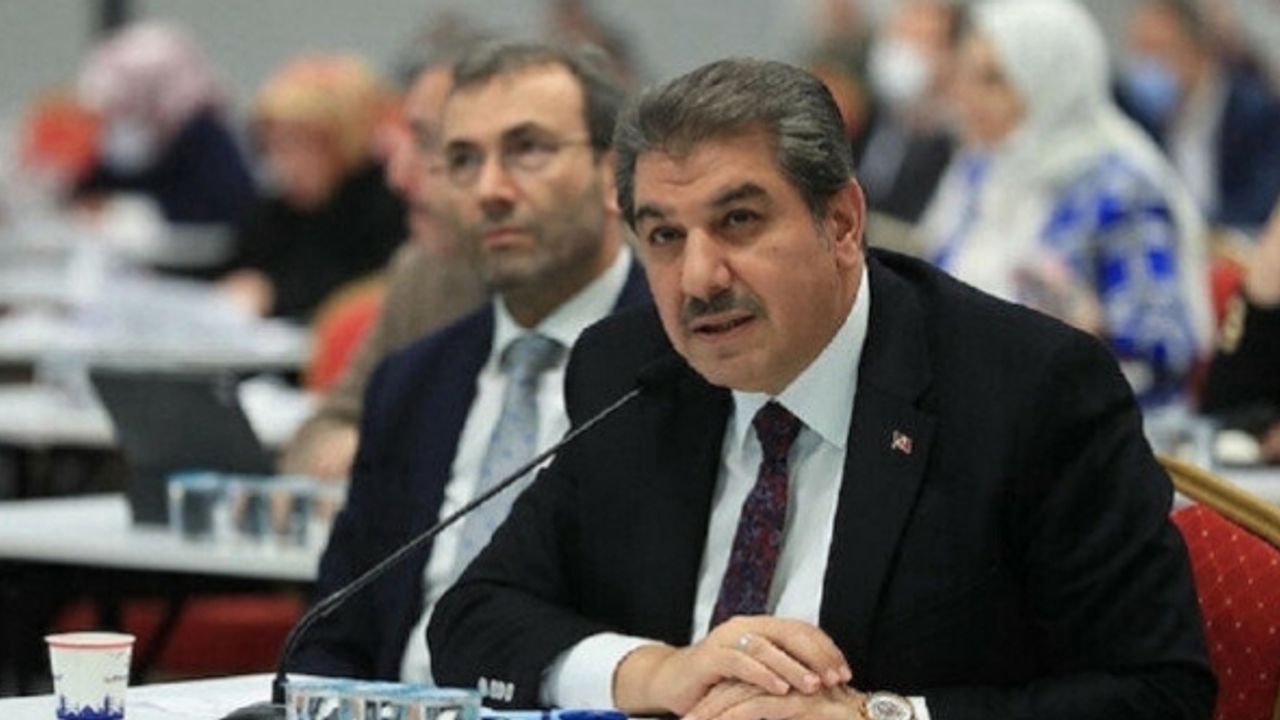 Göksu Altılı Masa'nın '5 GB ücretsiz internet' vaadini eleştirdi: O kadar toplantıdan bu mu çıkmış?