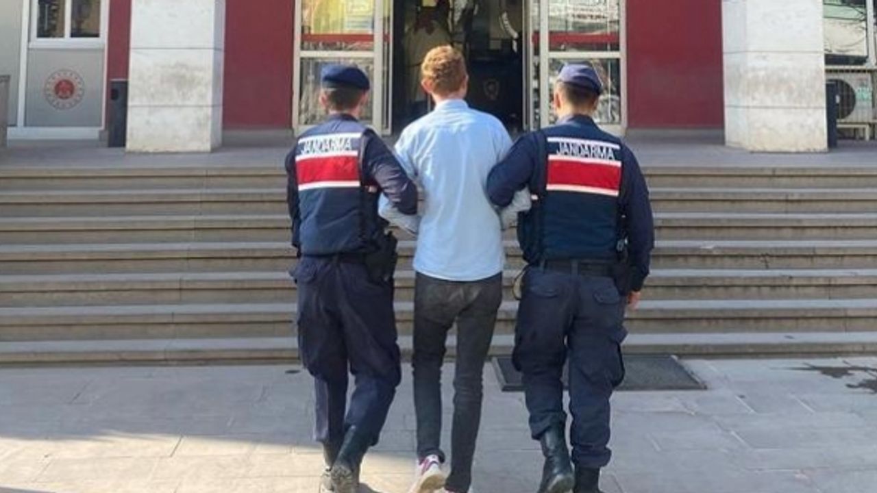 Hakkında 32 yıl 6 ay hapis cezası bulunan firari hükümlü yakalandı