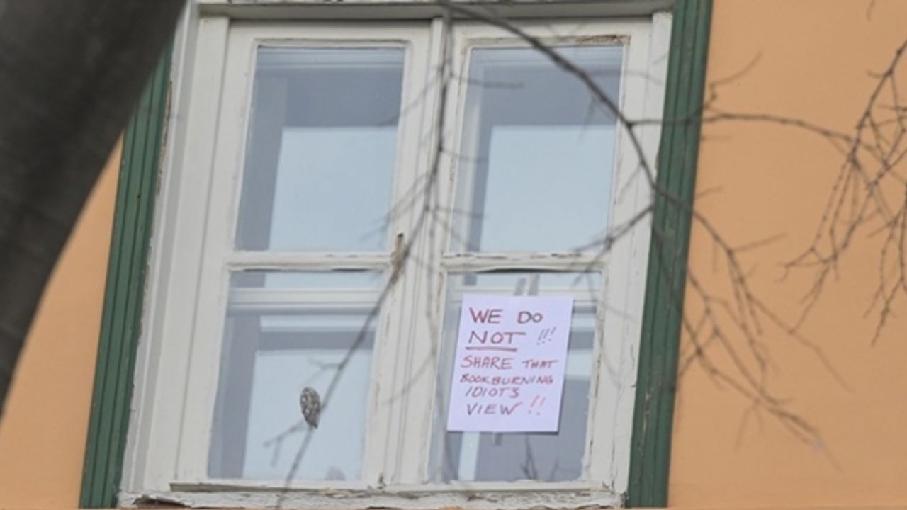 İsveç'in İstanbul Başkonsolosluğu görevlileri: "Bu aptalın görüşünü paylaşmıyoruz"