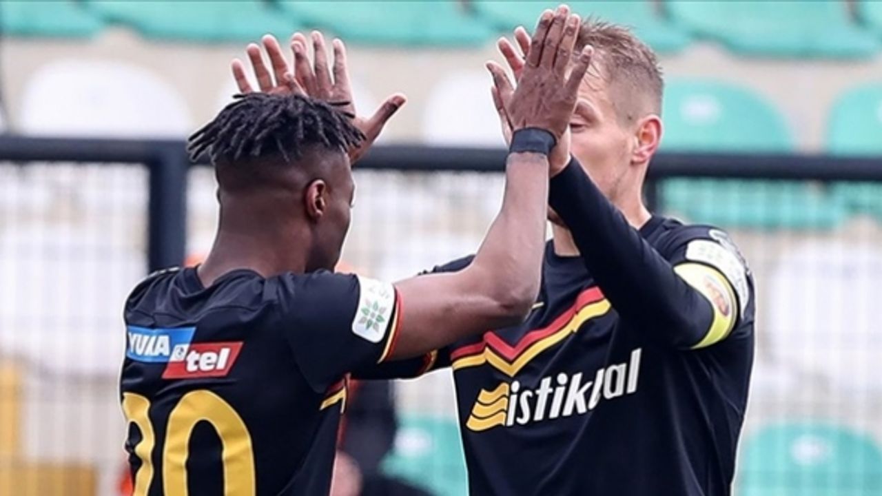 Kayserispor, İstanbul'dan mutlu dönüyor: 2-4