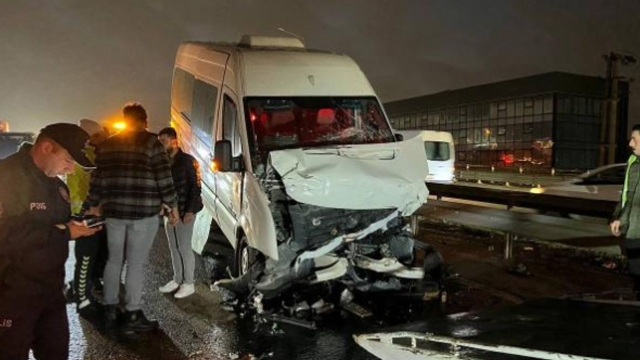Kocaeli'de zincirleme kaza: 9 araç birbirine girdi