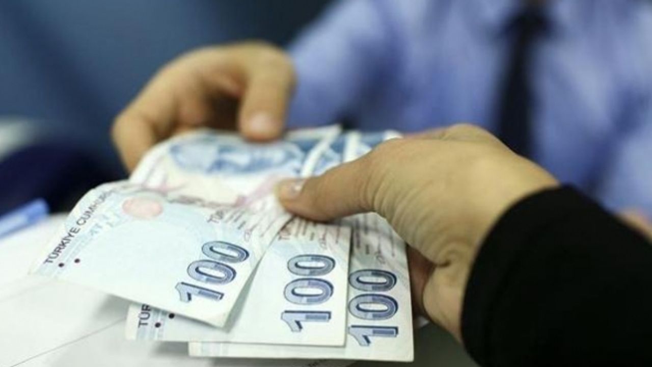 Emeklinin maaş ve ikramiye tarihleri açıklandı