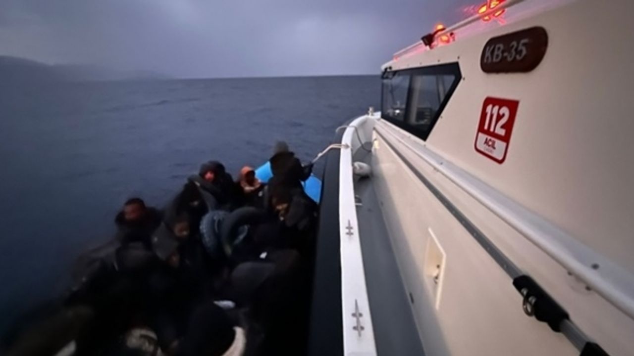 Muğla'da 52 düzensiz göçmen karaya çıkarıldı