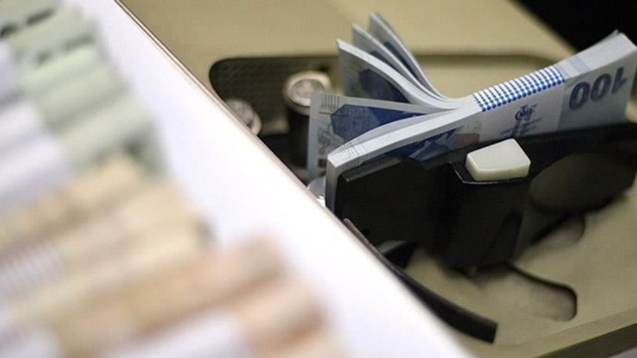 Resmi Gazete'de yayımlandı: Kamu işçileri için 2023 ilave tediye tarihleri belli oldu