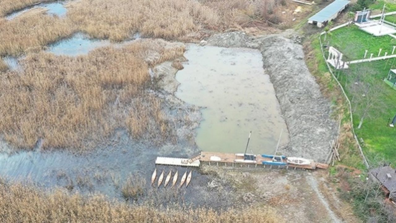 Sapanca Gölü'nde su seviyesi iyice düştü