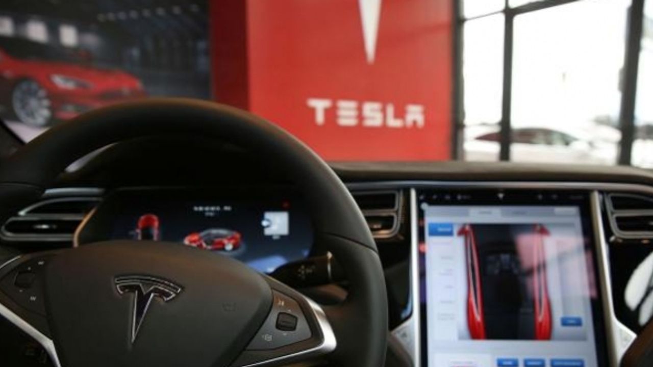 Tesla satışlarını artırmak için indirime gitti