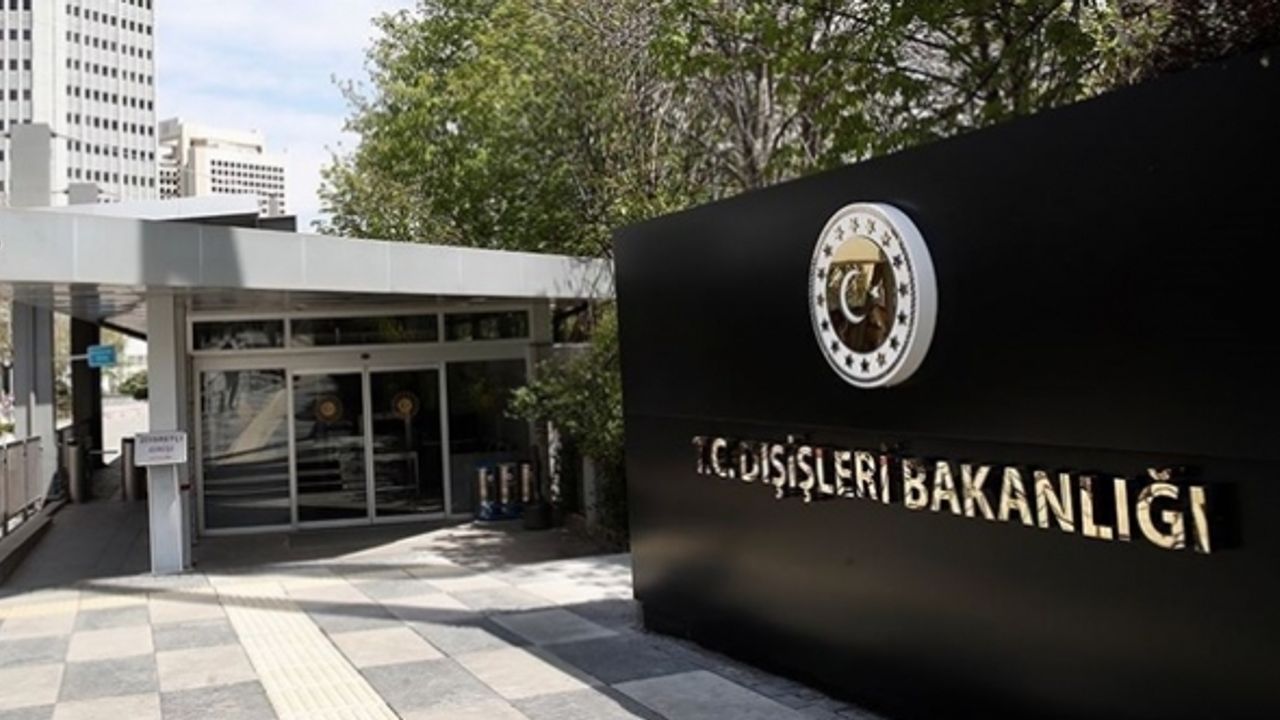 Türkiye'den İsveç'te Kur'an-ı Kerim yakılmasına sert tepki