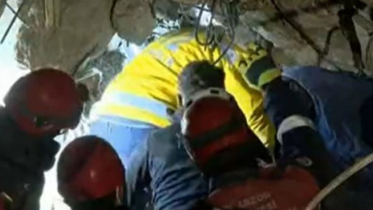 13 yaşındaki Aya 122. saatte yaşam mücadelesini kaybetti