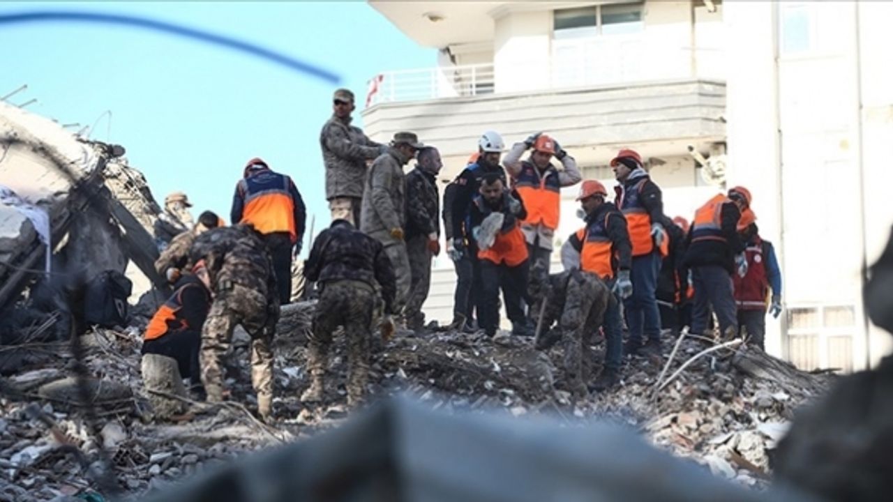 Maraş depremine ilişkin konuşan Japon Profesör: Dünyanın en büyük "kara depremlerinden"