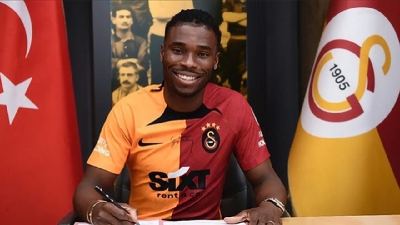 Adekugbe, Galatasaray'ın ilk Kanadalı futbolcusu oldu