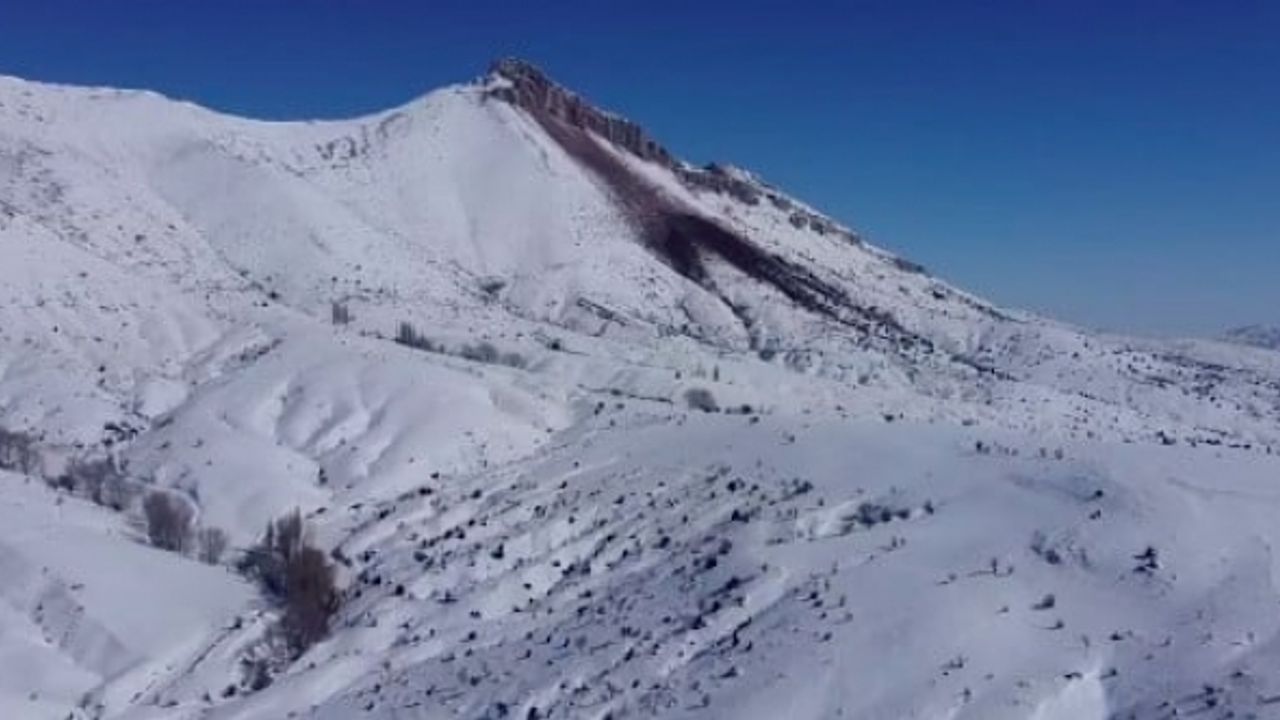 AFAD: Bölgede volkanik patlama yaratacak yapı kayaç grubu yok