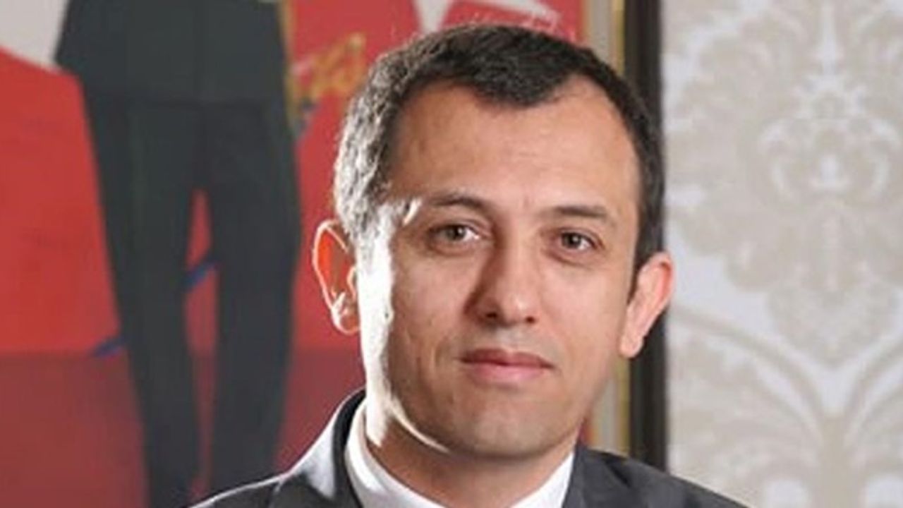 Alevi Bektaşi Kültür ve Cemevleri Başkanlığına Ali Arif Özzeybek getirildi