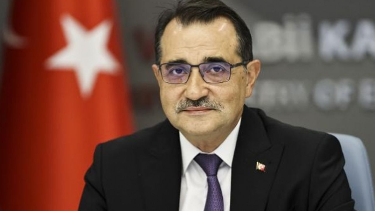 Bakan Dönmez'in enerji diplomasisi trafiğinde sıradaki durak Bakü