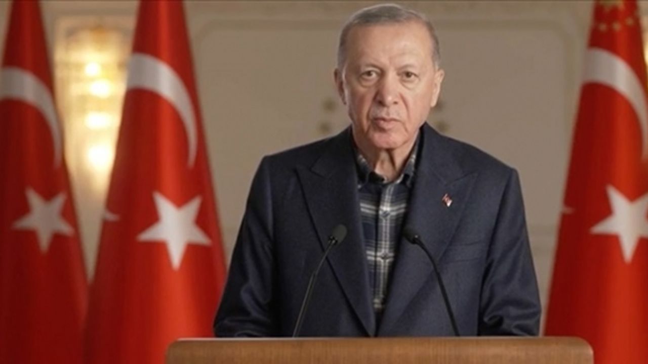 "Bu felaketin yaralarını milletimizle el ele vererek en kısa sürede saracağız"