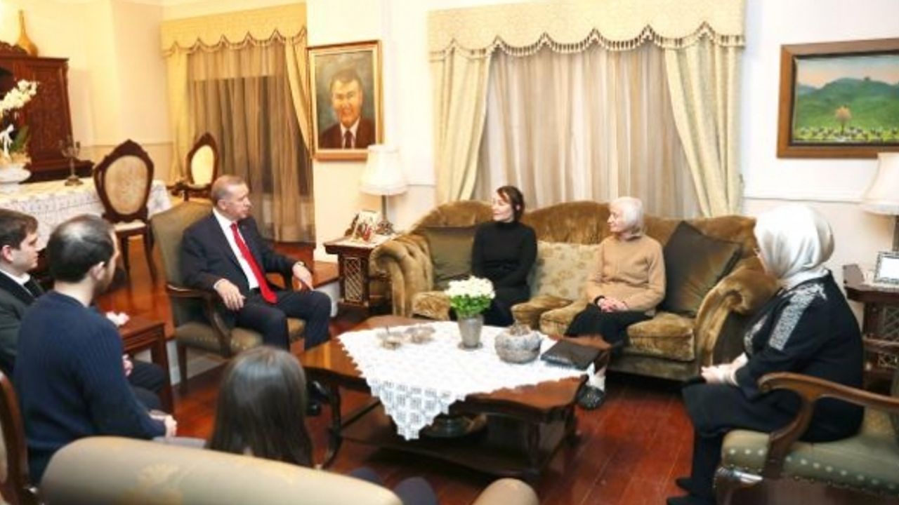 Cumhurbaşkanı Erdoğan'dan Baykal ailesine taziye ziyareti