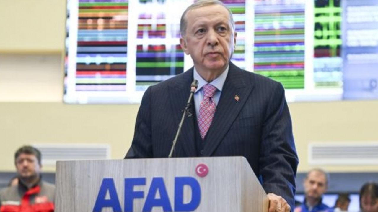 Cumhurbaşkanı Erdoğan: Depremde hayatını kaybedenlerin yakınlarına 100 bin lira nakdi yardımda bulunuyoruz