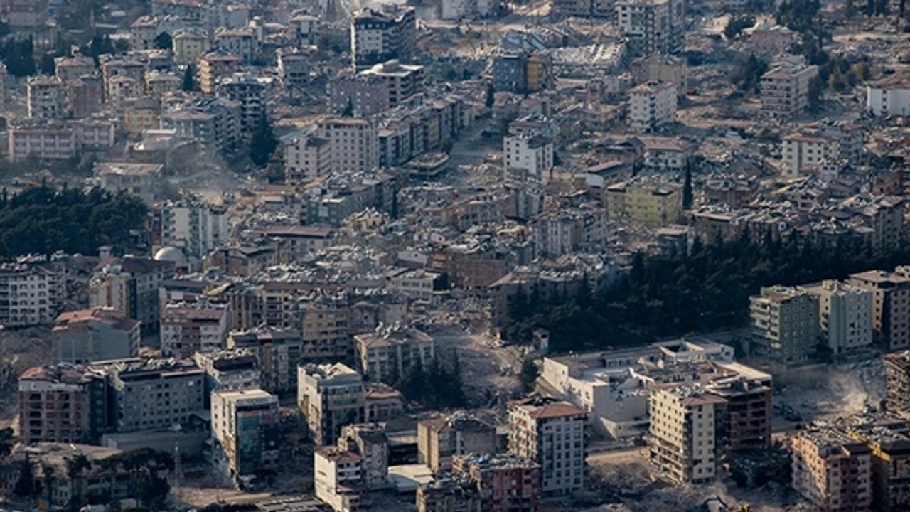 Hatay'da ilk planda 173 binanın enkazı kaldırılacak