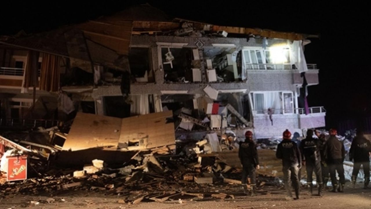 Hatay merkezli depremde 3 can kaybı