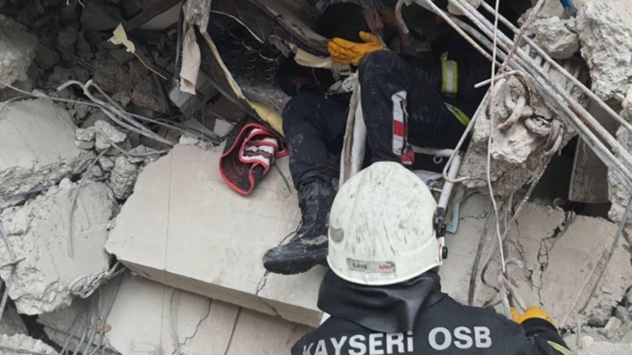 İdil ile ailesini kurtaran itfaiye ekibi o anları anlattı
