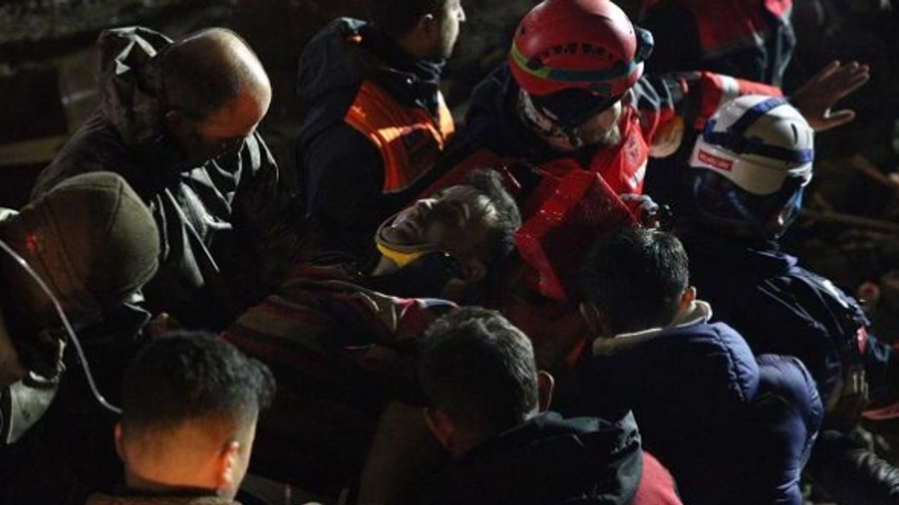 Osmaniye'de enkazdan 26 saat sonra kurtarıldı